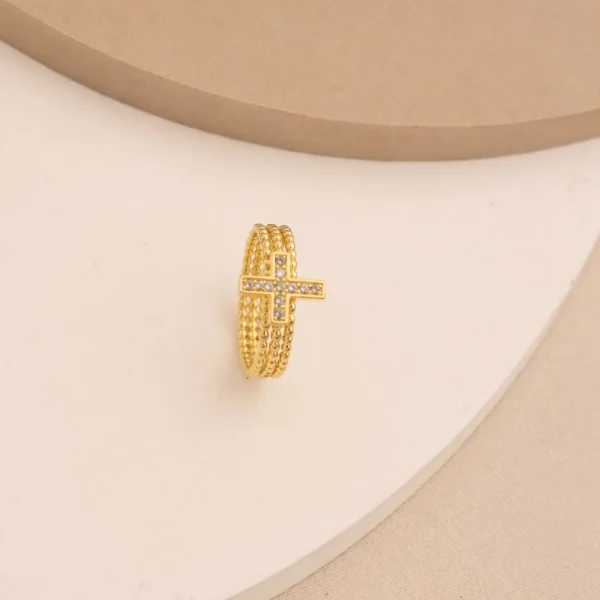 ANEL FÉ CRUZ COM ZIRCÔNIAS TAM. 18 BANHADO A OURO 18K